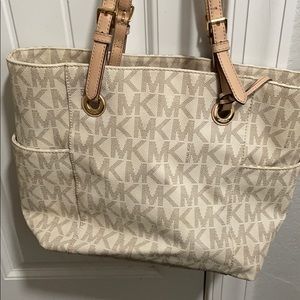 Michael Kors tote